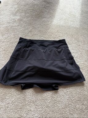 Lululemon court rival 4 tall